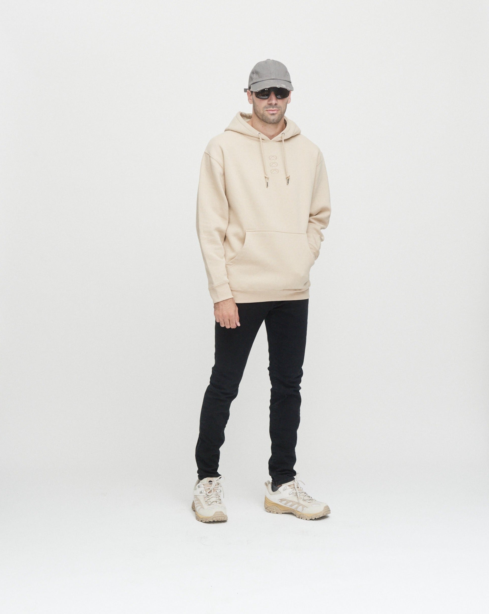 Beige Hoodie – d e s ï r e